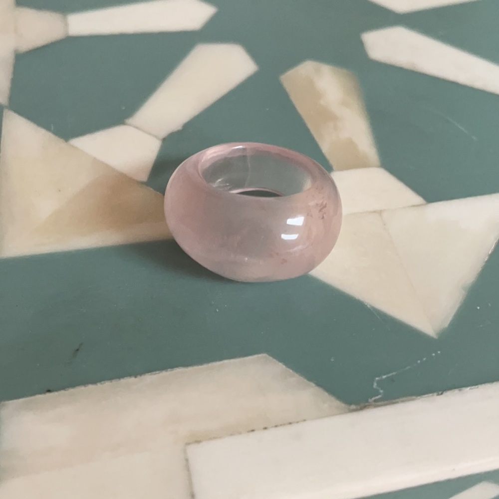 Rose Quartz colored ring Size ~ 6 - Picture 3 of 3